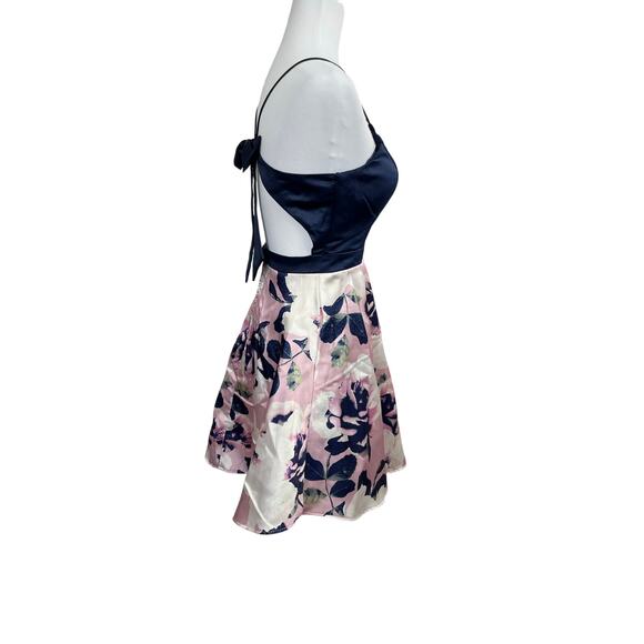 CITY STUDIO Womens Navy Pocketed Zippered Floral Mini Dress NWT - Picture 4 of 7